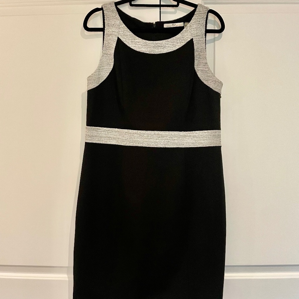 Tailored - Picture 3 of 3